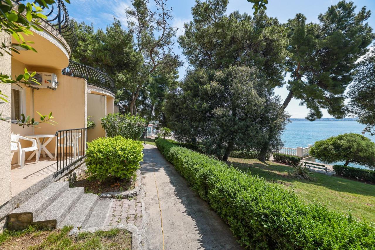 Hotel Val All Inclusive Доньї-Сегет Екстер'єр фото