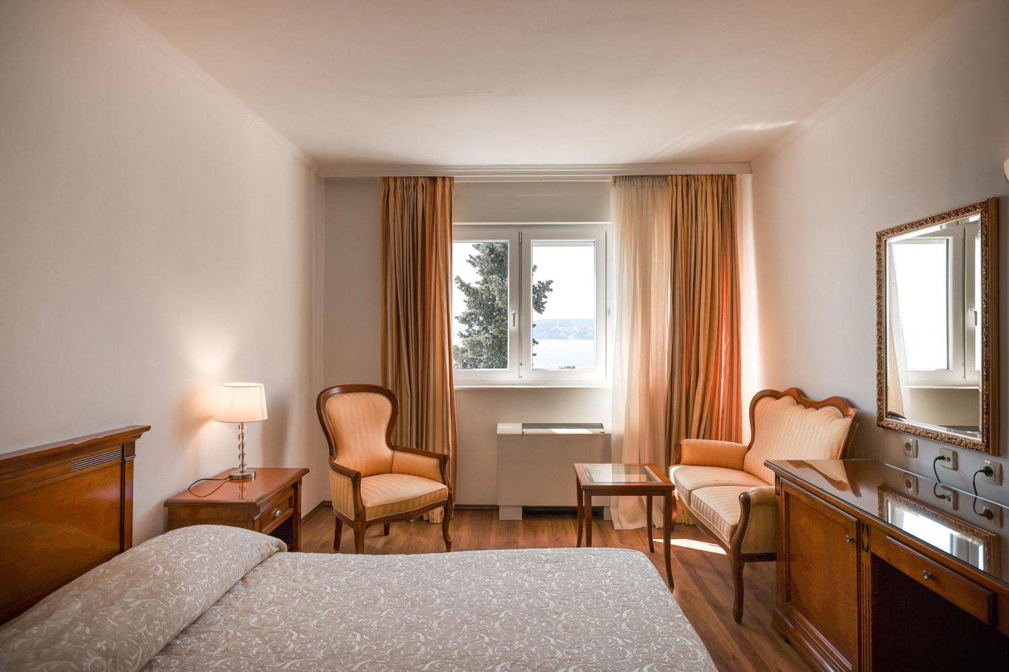 Hotel Val All Inclusive Доньї-Сегет Екстер'єр фото
