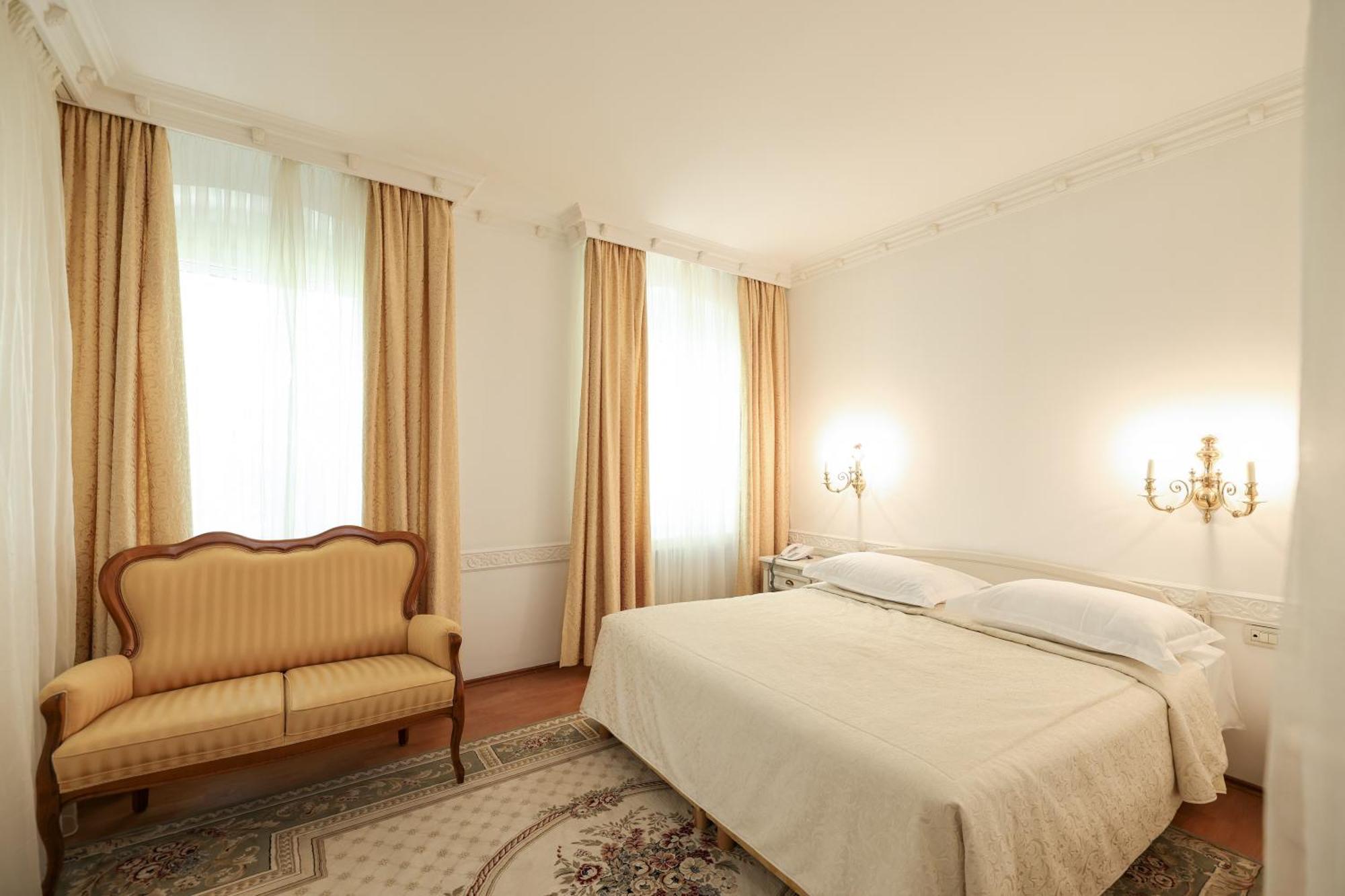Hotel Val All Inclusive Доньї-Сегет Екстер'єр фото