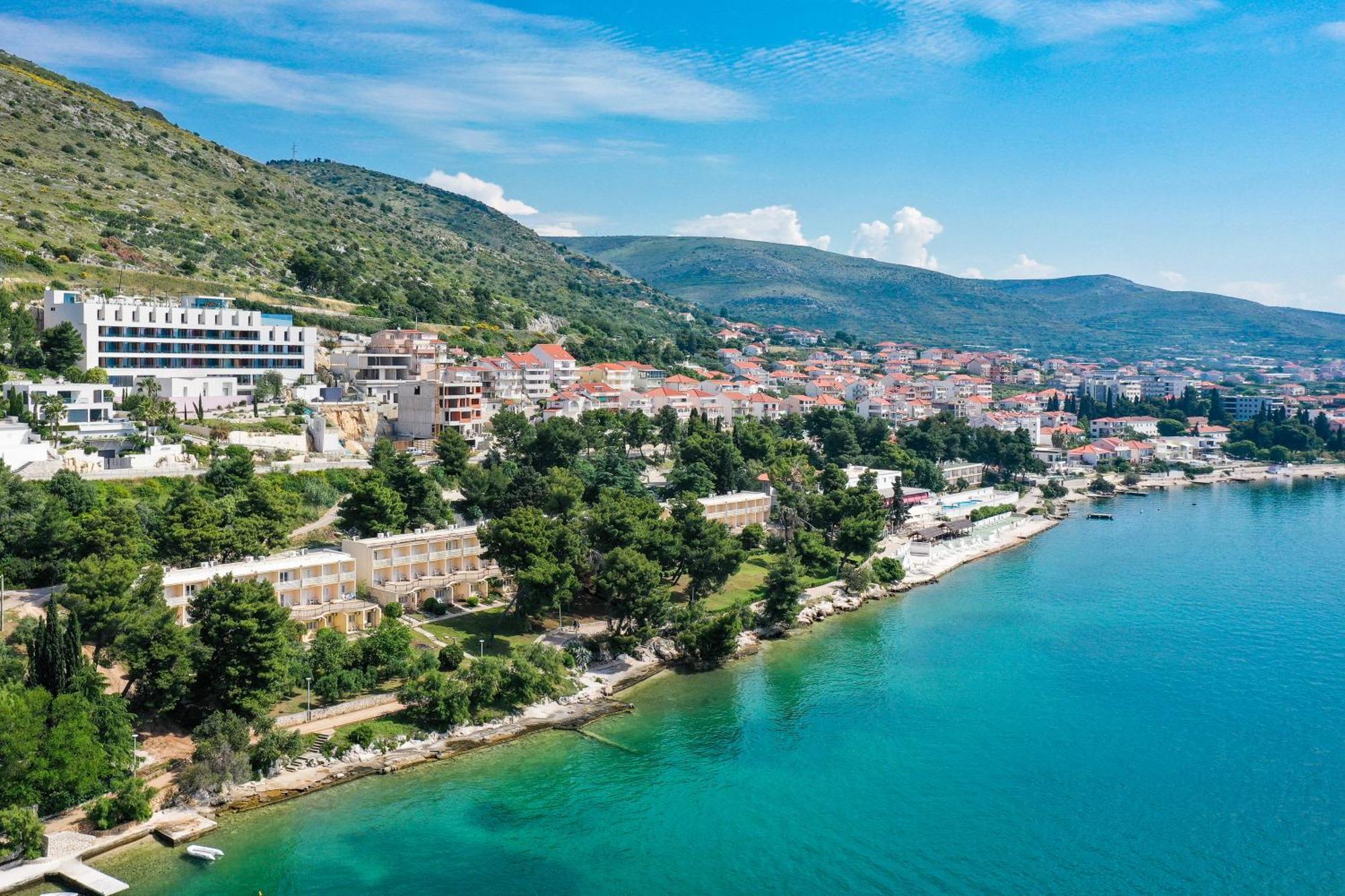 Hotel Val All Inclusive Доньї-Сегет Екстер'єр фото