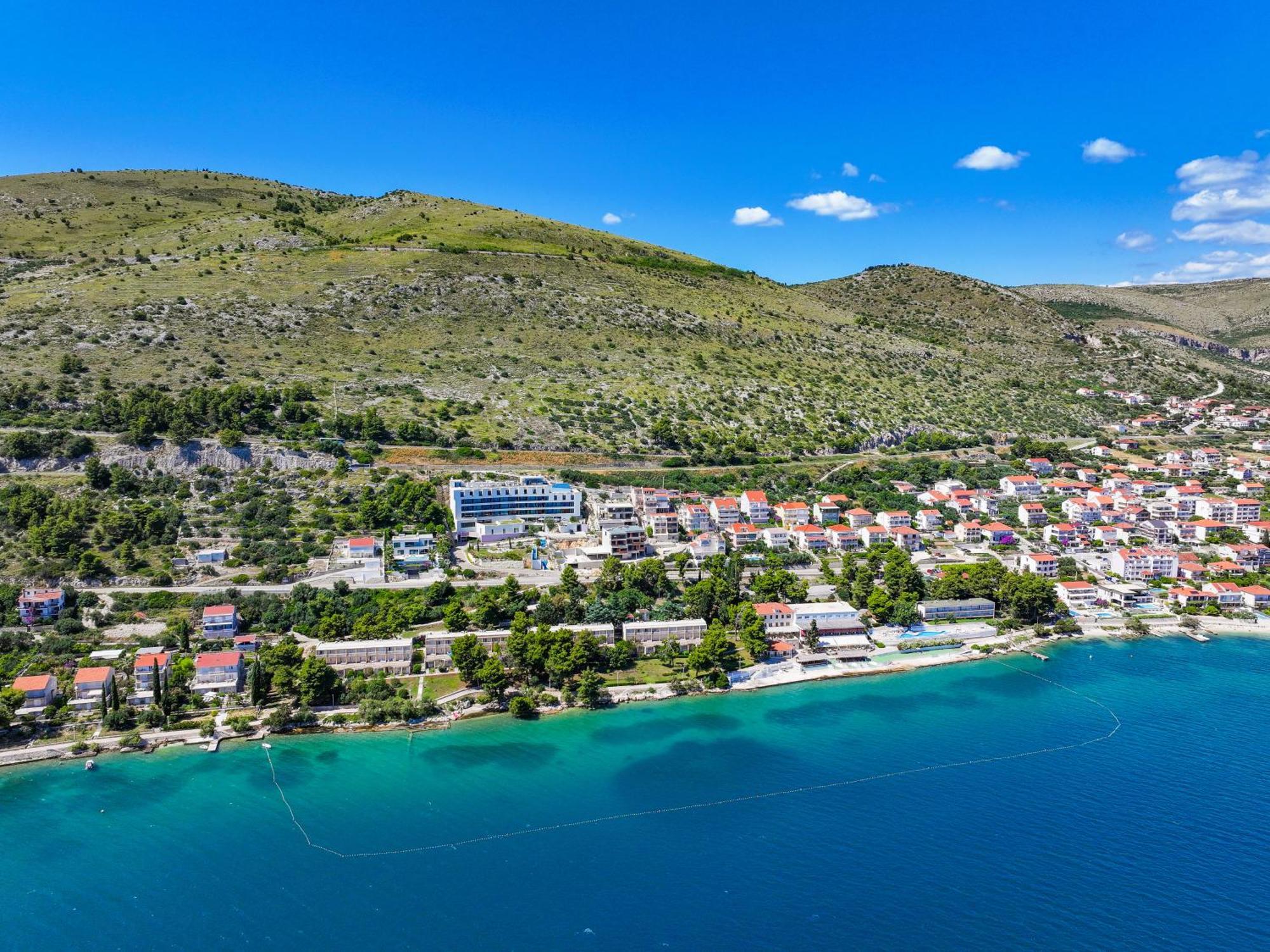 Hotel Val All Inclusive Доньї-Сегет Екстер'єр фото