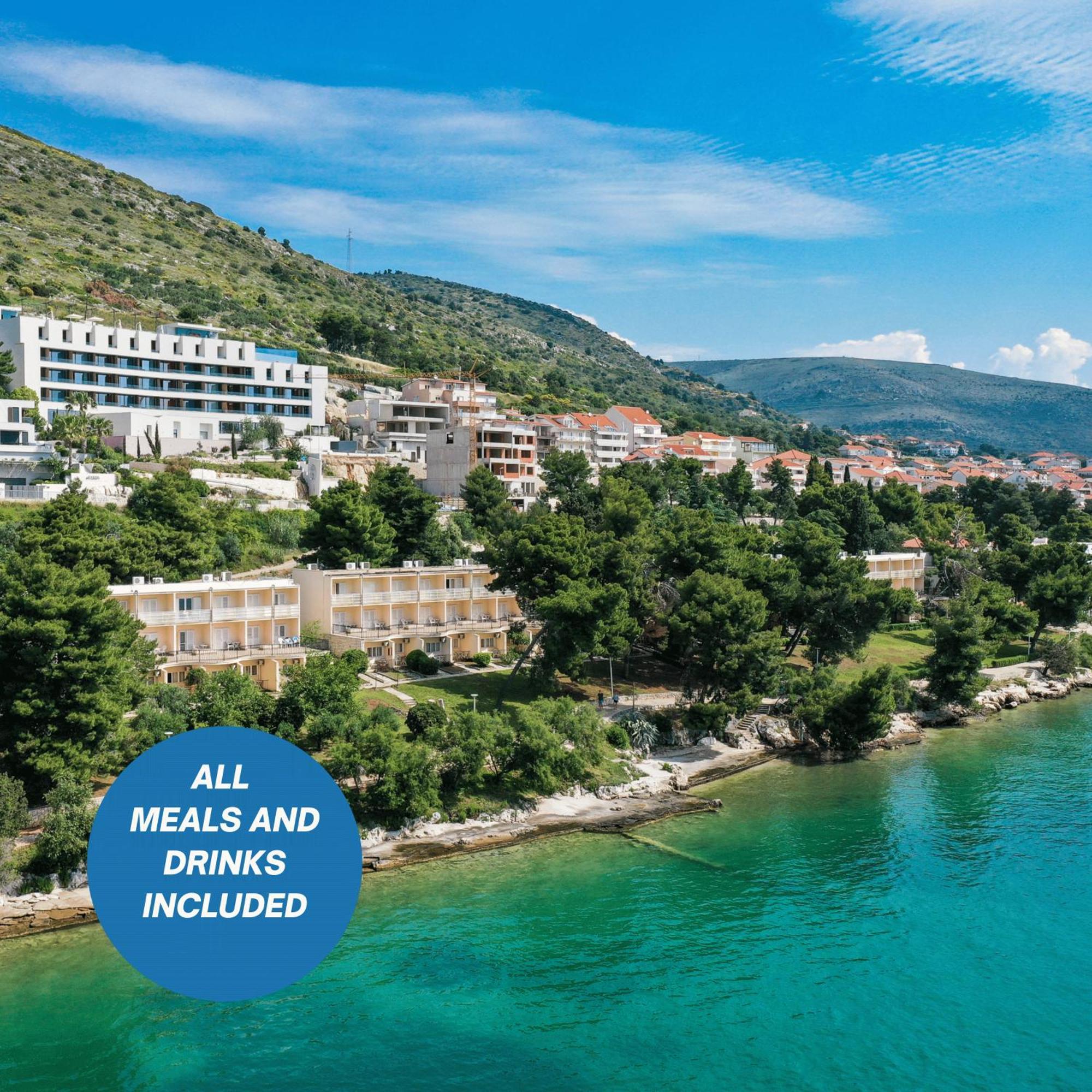 Hotel Val All Inclusive Доньї-Сегет Екстер'єр фото
